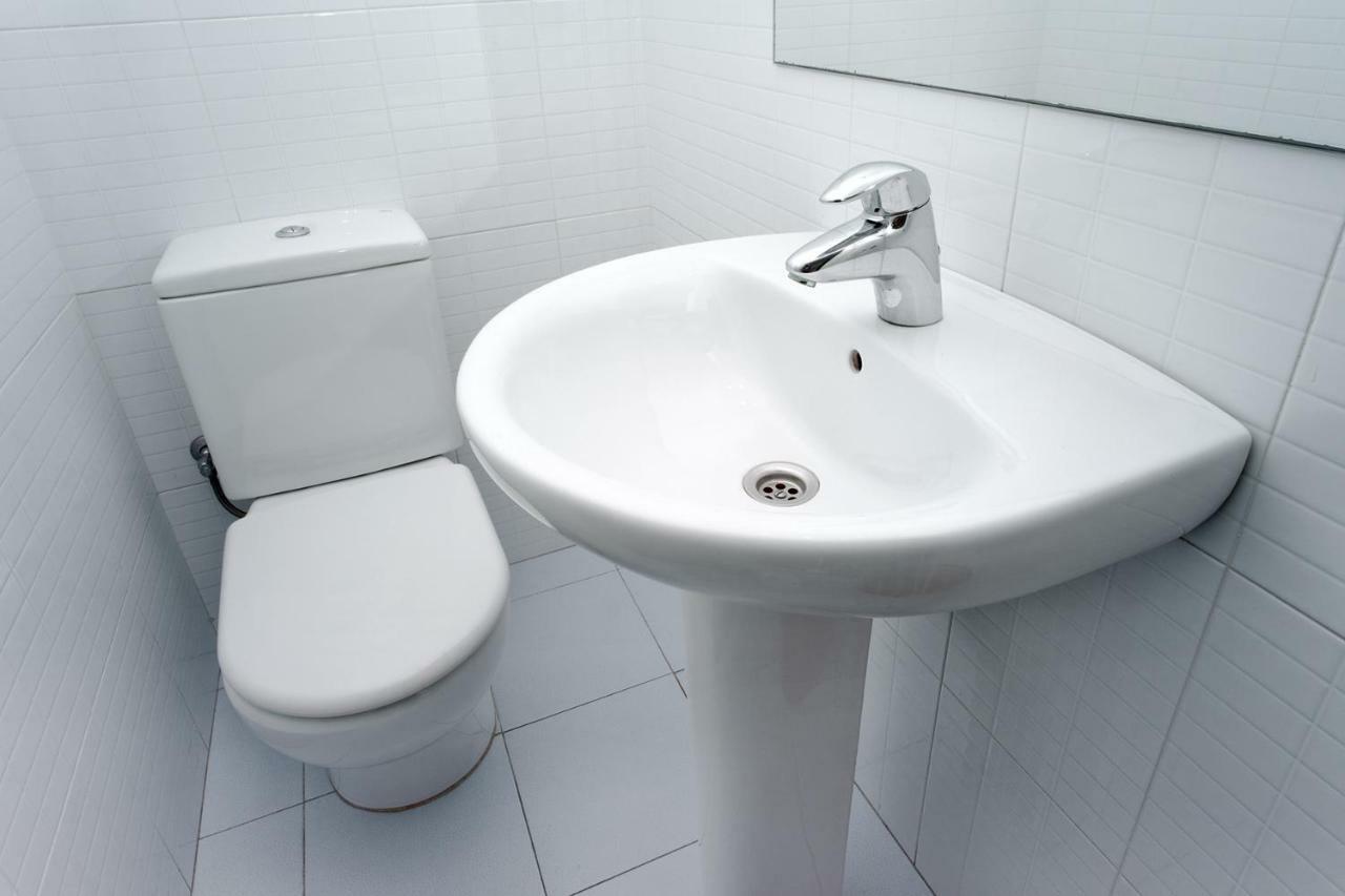 אספלוגס דה לוברגאט Apartamento Con Terraza, Balcon De Barcelona מראה חיצוני תמונה