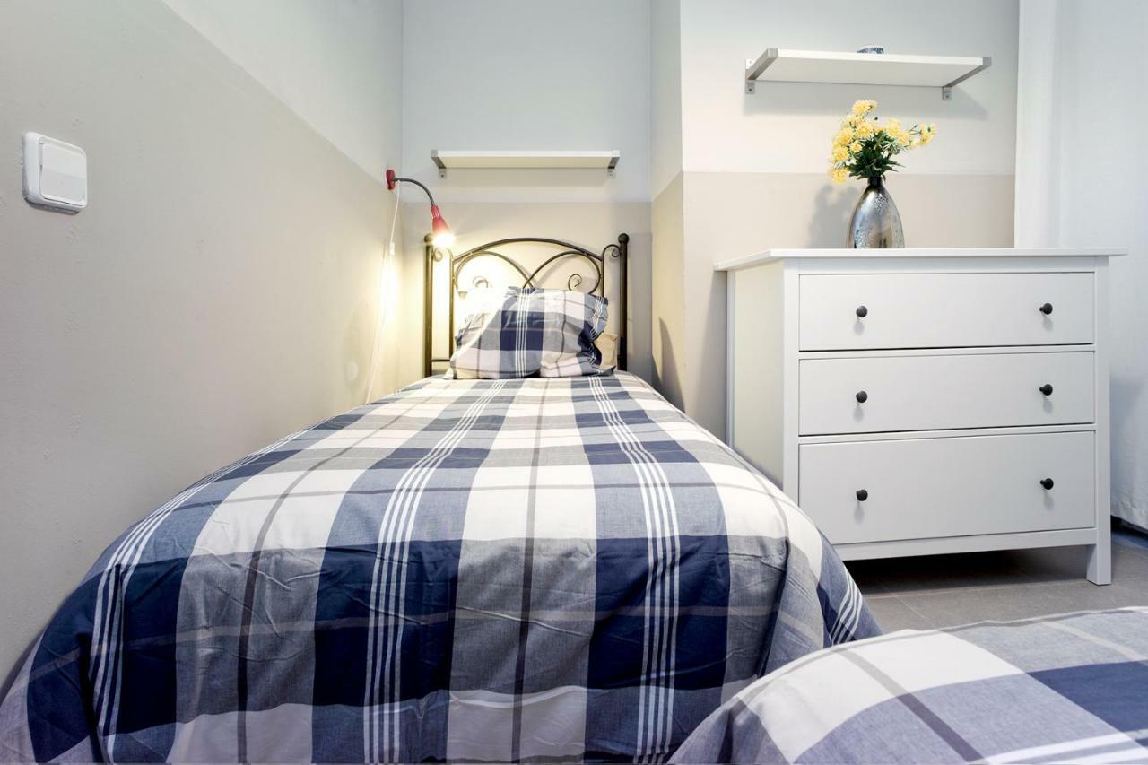 אספלוגס דה לוברגאט Apartamento Con Terraza, Balcon De Barcelona מראה חיצוני תמונה
